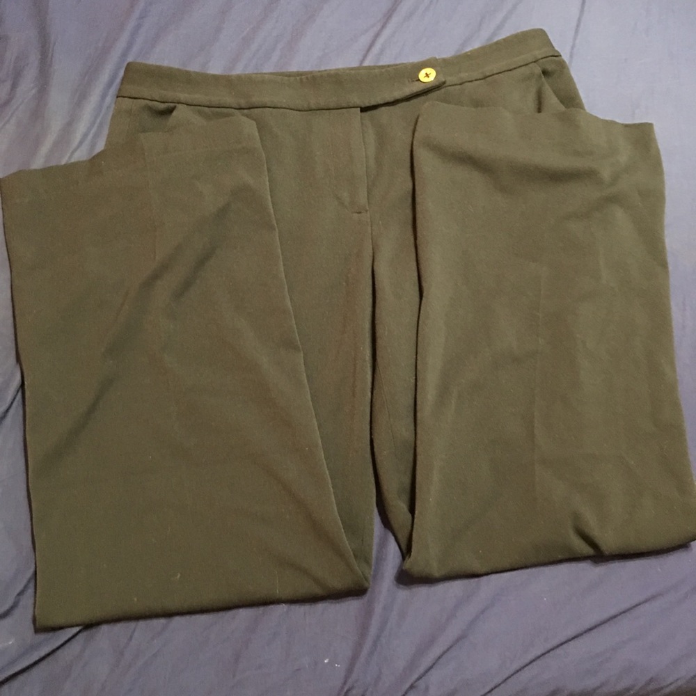 Nautica pants 3/$20 ☘️